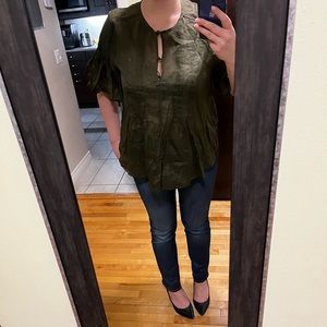 Banana Republic olive top - L